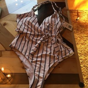 Black & white cupshe one piece